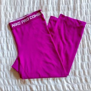Nike Pro Combat Cropped Compression Leggings